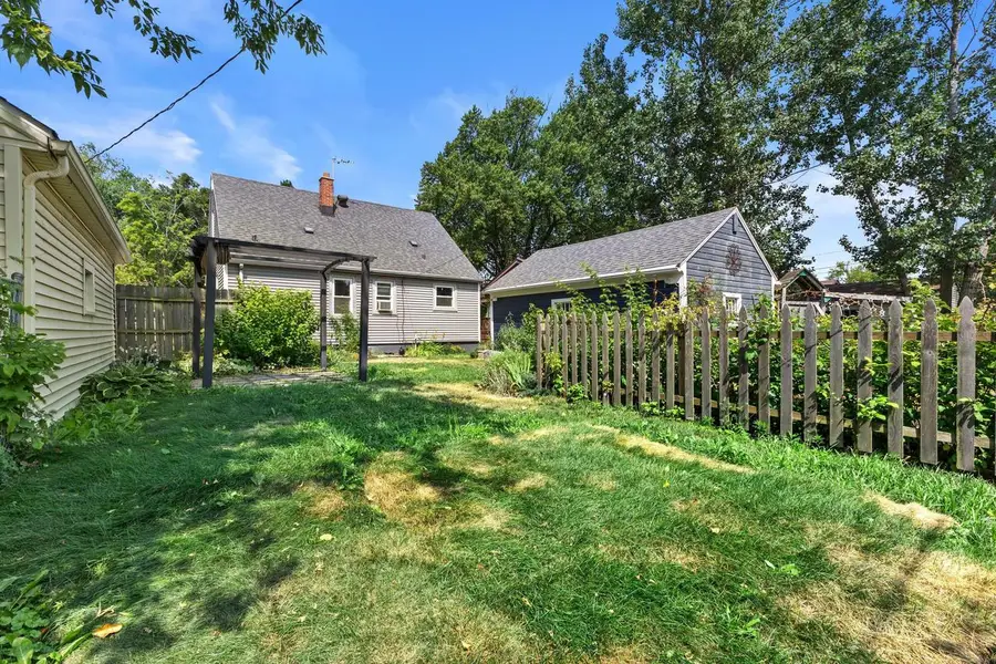 3321 Tenth AVENUE, Racine, WI 53402 - #3