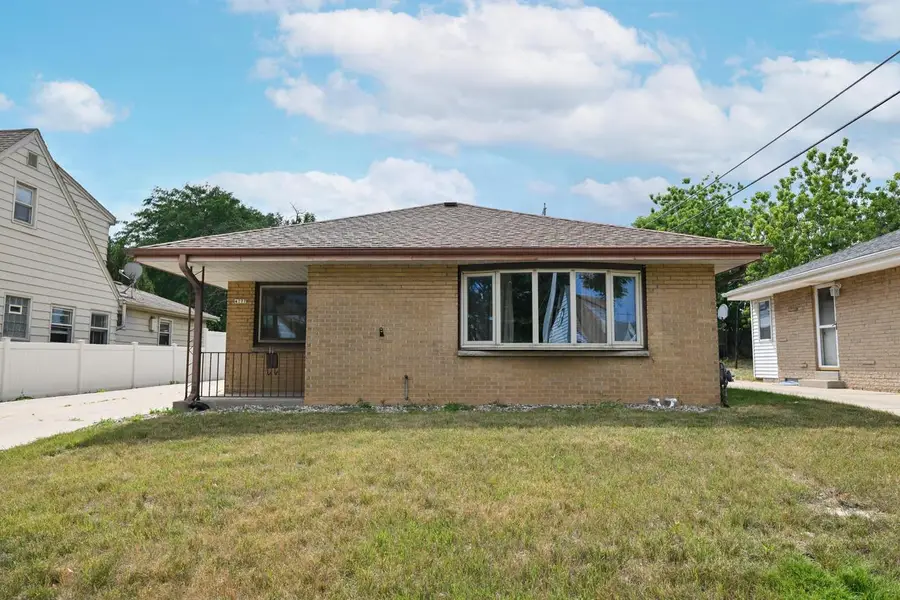 4777 S 14th STREET, Milwaukee, WI 53221 - #2