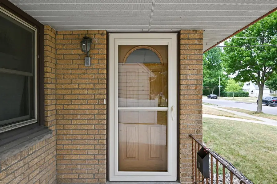 4777 S 14th STREET, Milwaukee, WI 53221 - #3