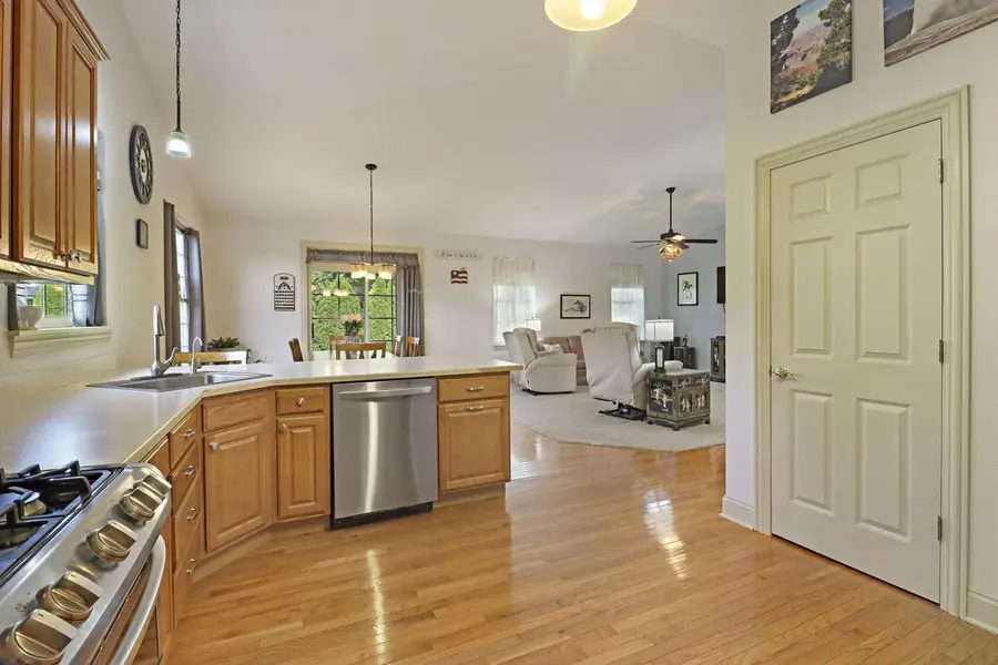 3107 King CIRCLE, Twin Lakes, WI 53181 - #2
