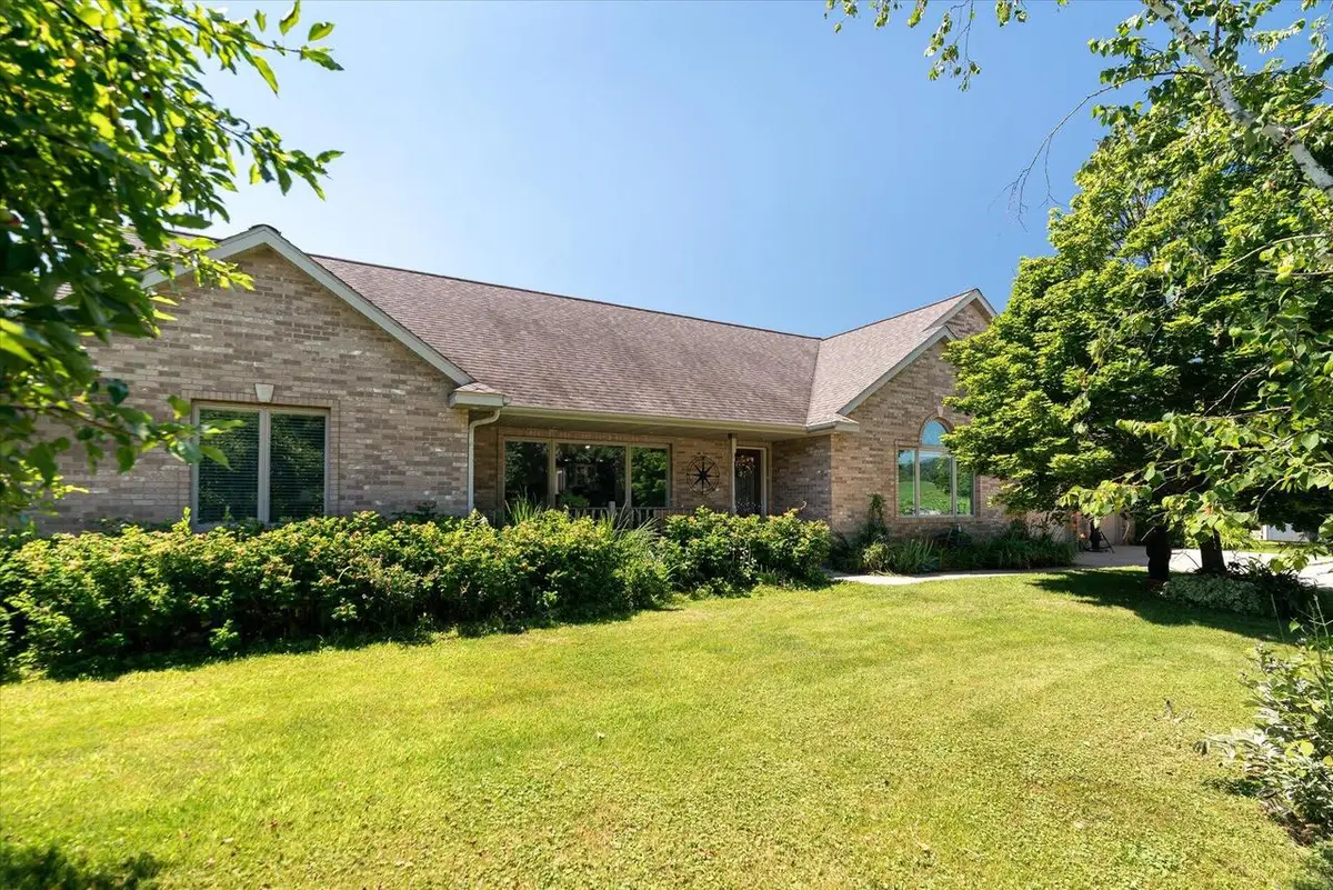 W20841 Brenegan LANE, Galesville, WI 54630 - #1
