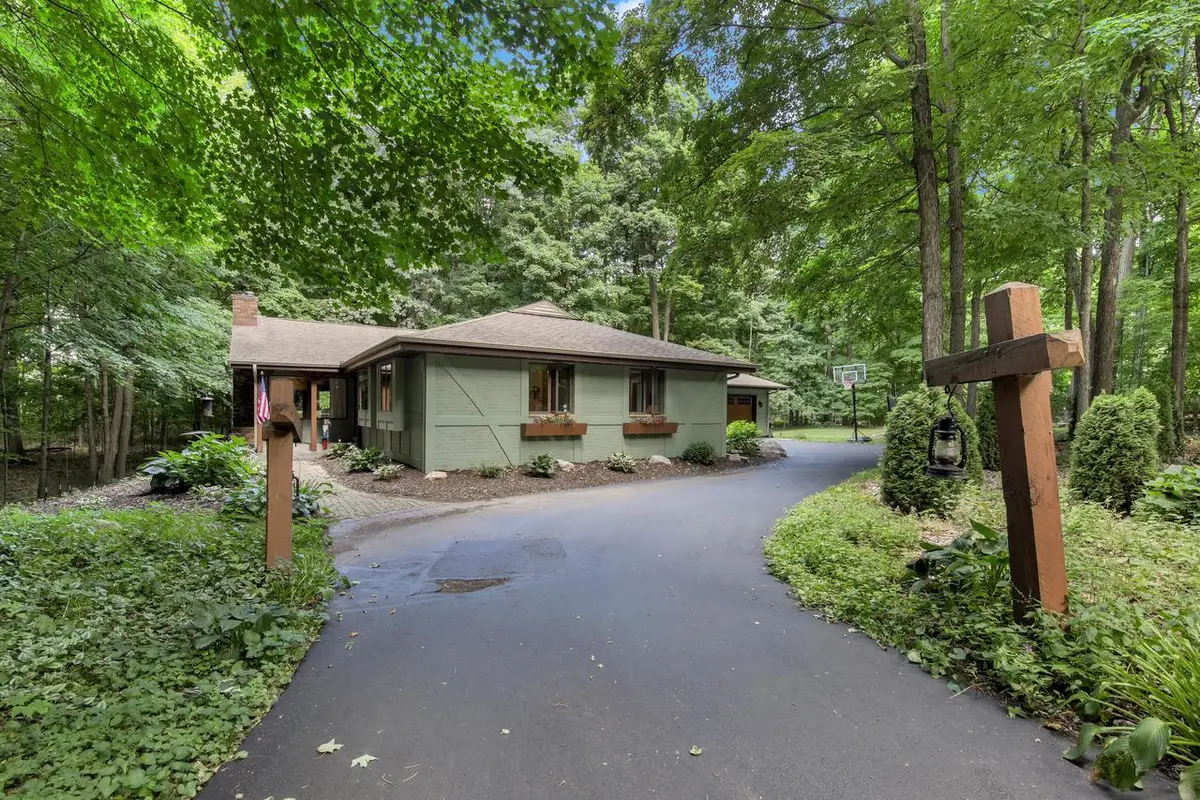 1753 Whispering Woods COURT, Richfield, WI 53076 - #1
