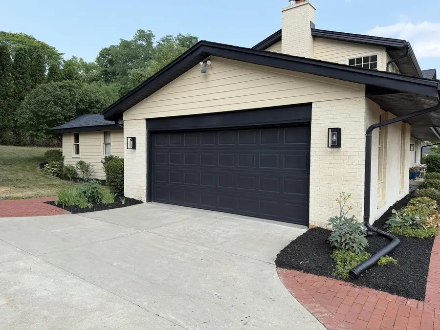 15370 Santa Maria DRIVE, Brookfield, WI 53005 - #2