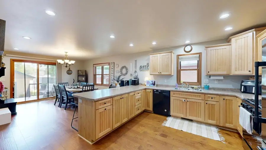 1511 9TH STREET S, La Crosse, WI 54601 - #2