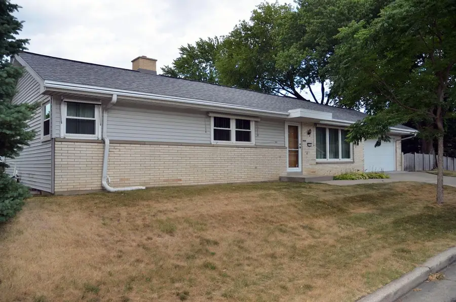 2672 N 115th STREET, Wauwatosa, WI 53226 - #3