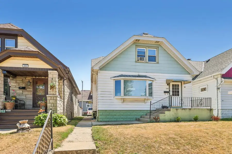 1407 W Morgan AVENUE, Milwaukee, WI 53221 - #2