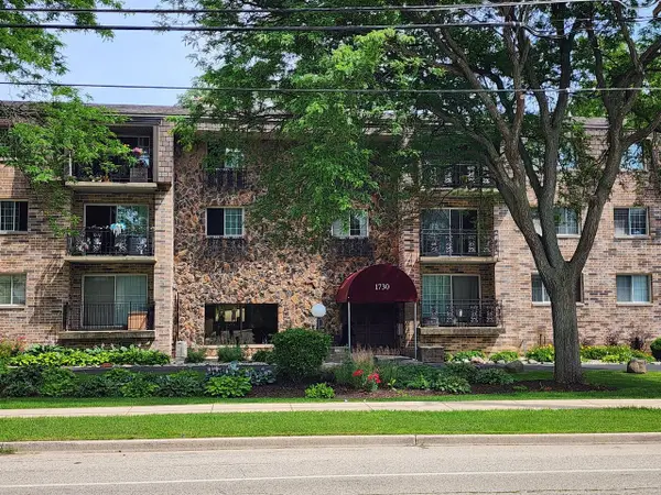 1730 W Green Tree ROAD #305, Milwaukee, WI 53209