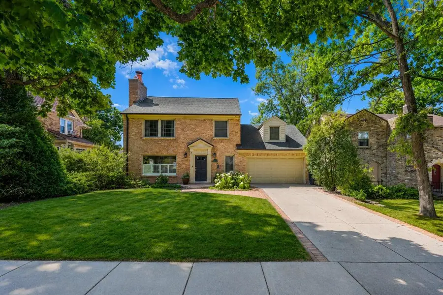 7515 Oakhill AVENUE, Wauwatosa, WI 53213 - #2