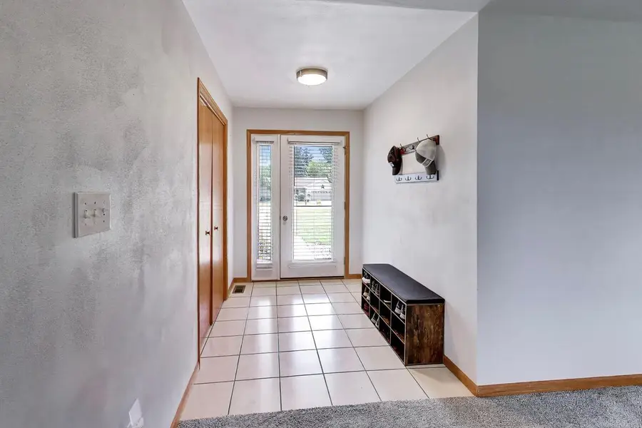 528 Valencia DRIVE, Delavan, WI 53115 - #2
