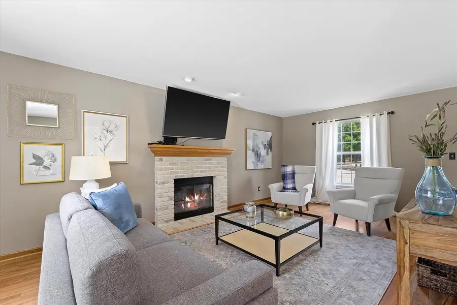 424 North Shore COURT, Pewaukee, WI 53072 - #3
