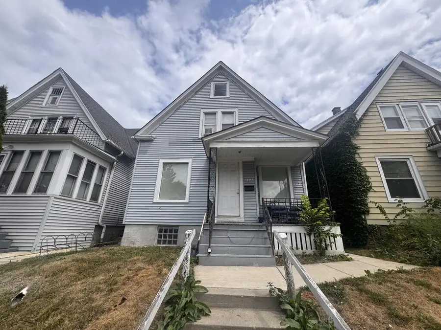 2944 N Pierce STREET, Milwaukee, WI 53212 - #3