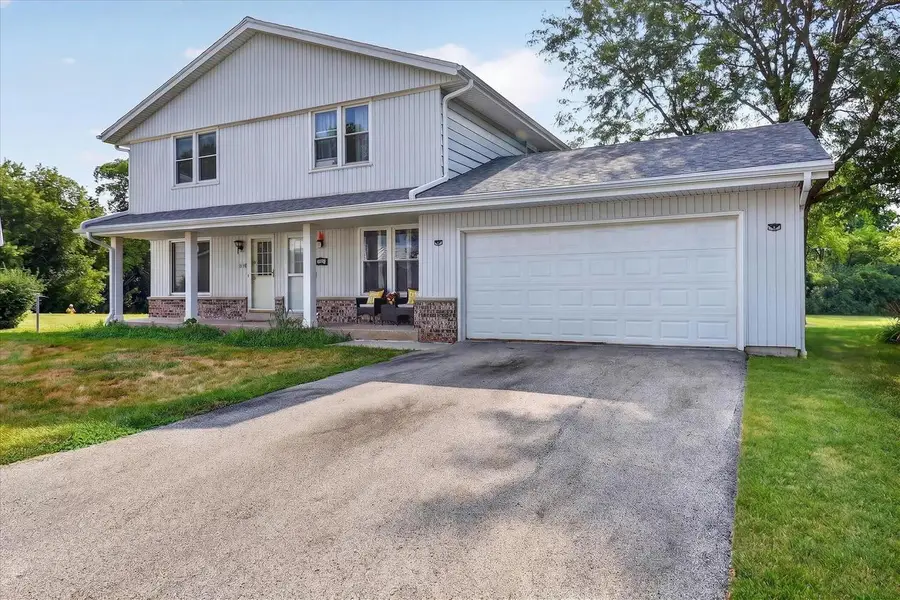 9219 W Green View COURT, Milwaukee, WI 53224 - #2