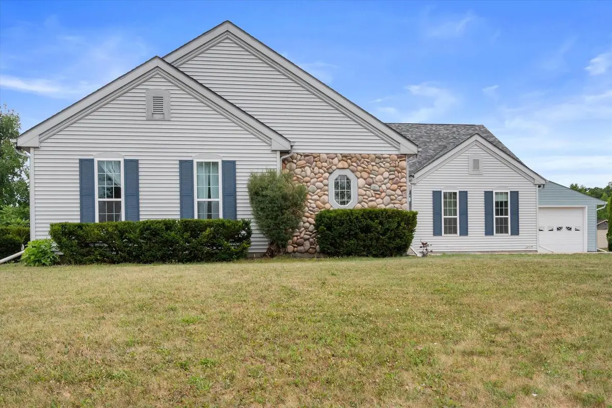 3689 W Drexel AVENUE, Franklin, WI 53132 - #1