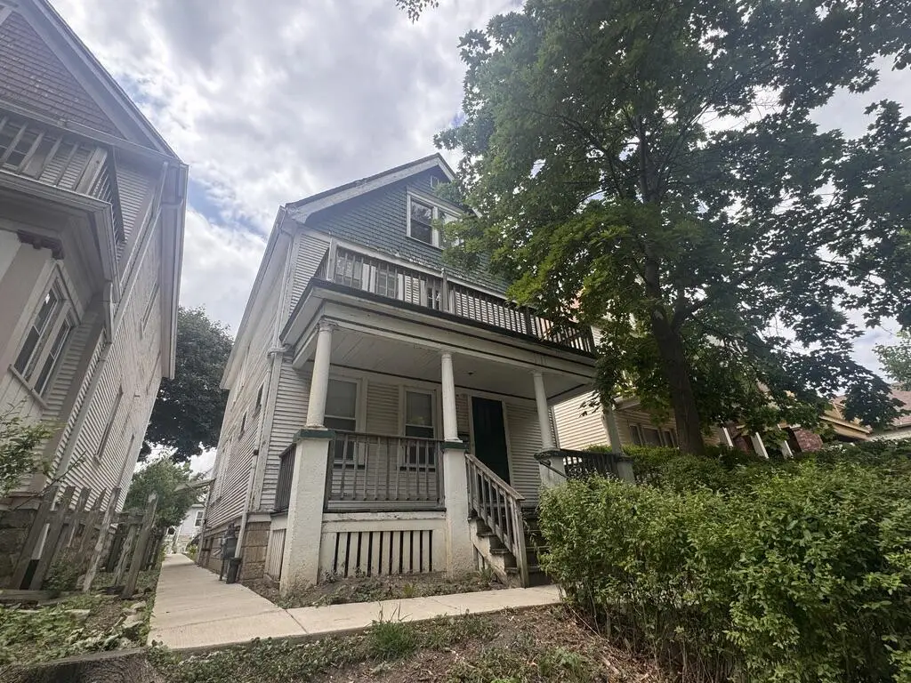 3059 N Bremen STREET, Milwaukee, WI 53212 - #1