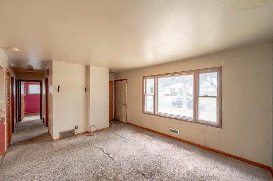 1823 W Aspen STREET, Milwaukee, WI 53221 - #3