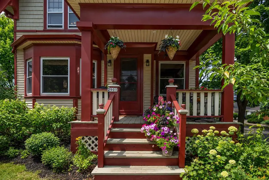 2901 S Logan AVENUE, Milwaukee, WI 53207 - #2
