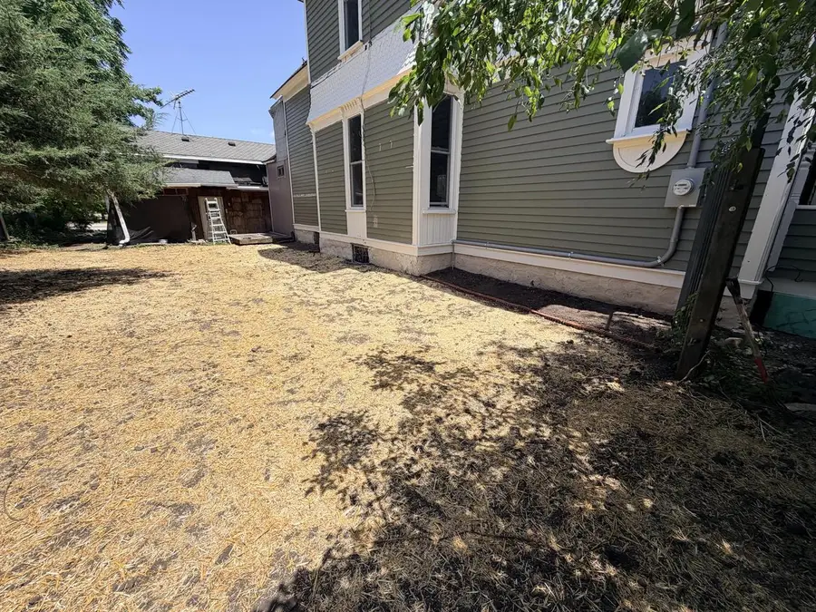 300 W Chestnut STREET, Burlington, WI 53105 - #2