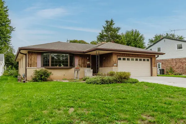 916 S 120th STREET, West Allis, WI 53214