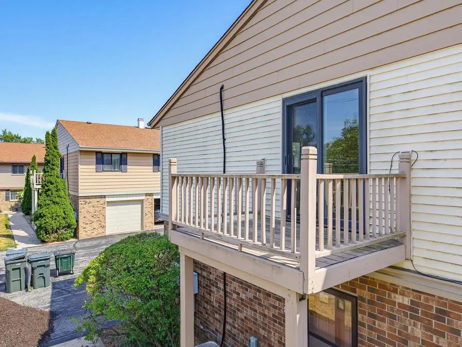 9442 W Maple COURT, West Allis, WI 53214 - #2