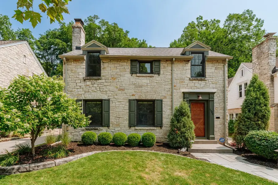 1306 Martha Washington DRIVE, Wauwatosa, WI 53213 - #2