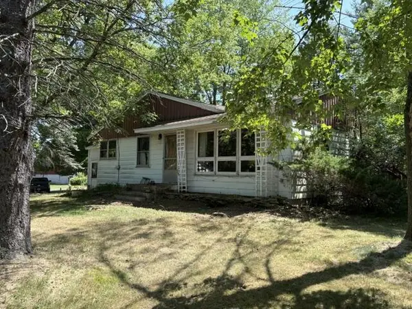 N4890 Schwalla DRIVE, Porterfield, WI 54143