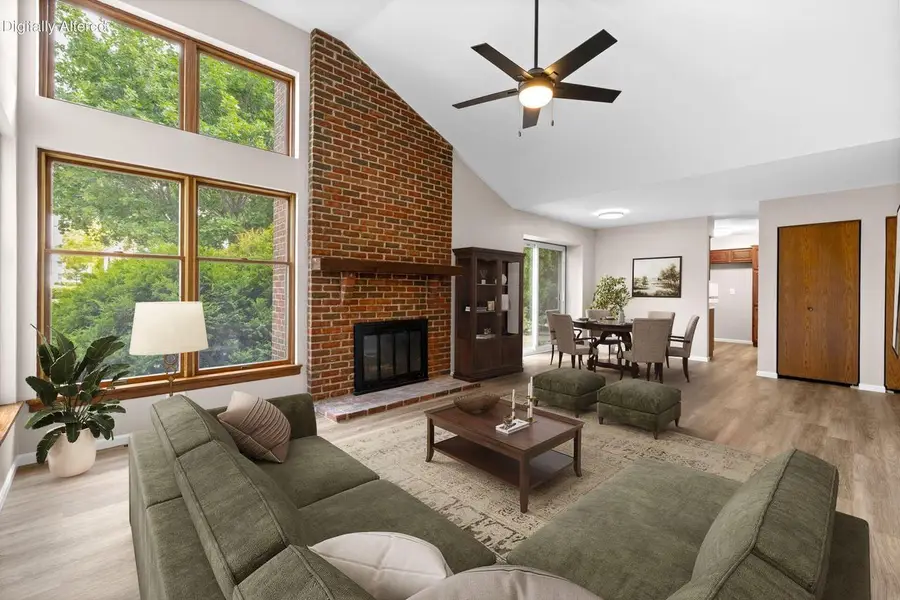 225 W Oak STREET, Grafton, WI 53024 - #2