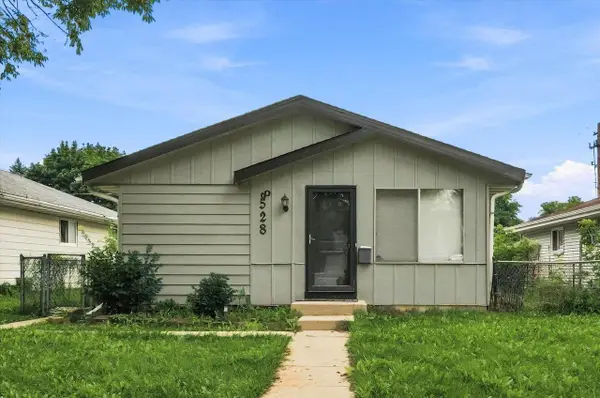 8528 W Potomac AVENUE, Milwaukee, WI 53225