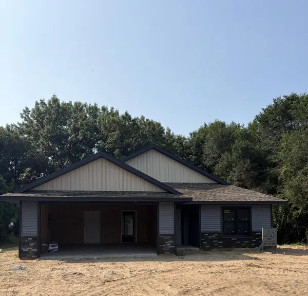 906 Jackpine DRIVE, Holmen, WI 54636