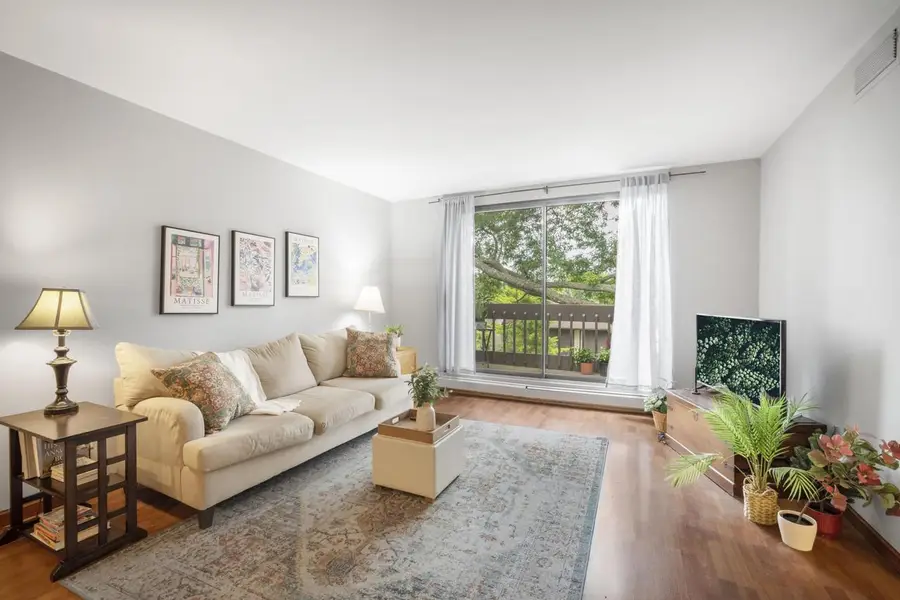 2200 W Good Hope ROAD #317, Glendale, WI 53209 - #2