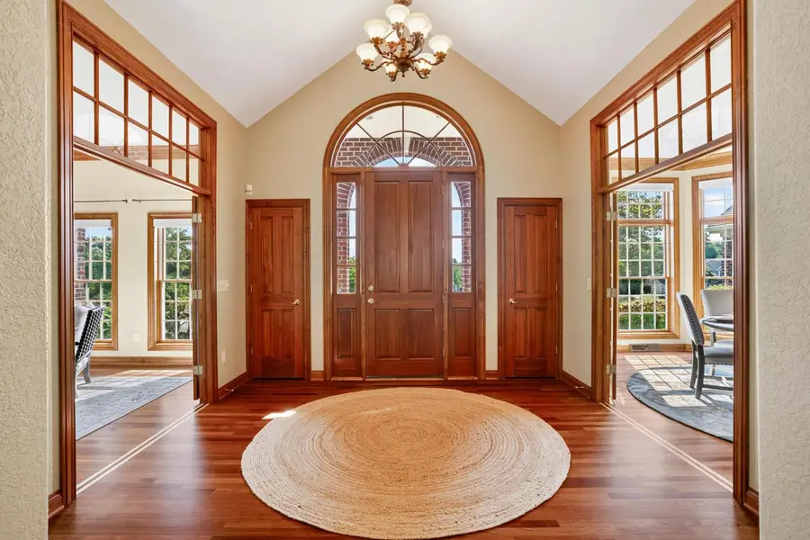 232 Steeple Pointe CIRCLE, Delafield, WI 53018 - #2