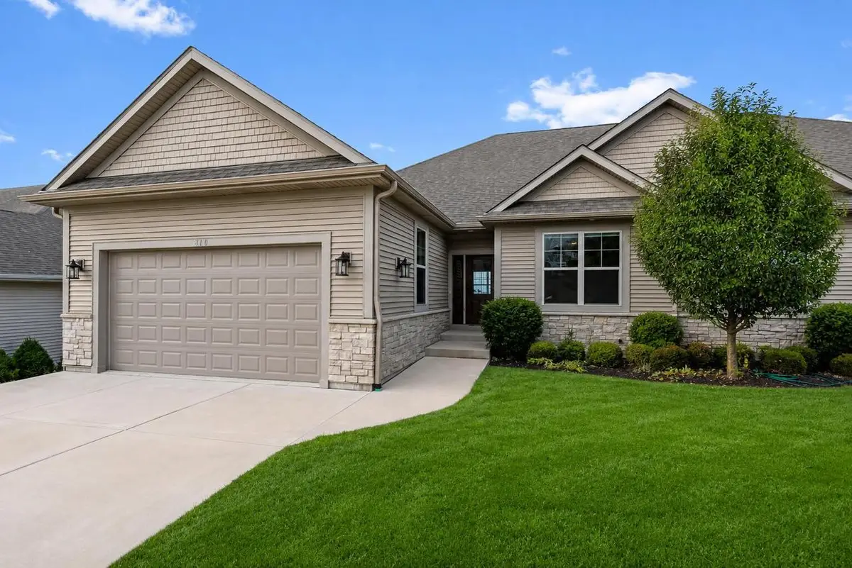460 S Stone Ridge DRIVE, Lake Geneva, WI 53147 - #1