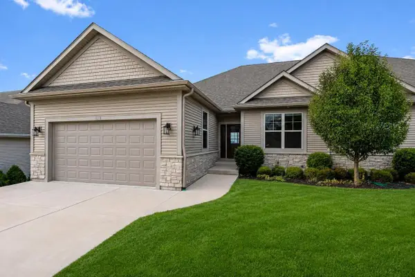 460 S Stone Ridge DRIVE, Lake Geneva, WI 53147