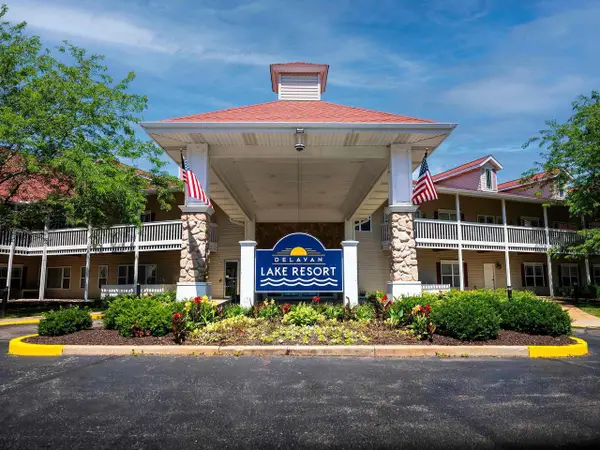 1505 S Shore DRIVE #230, Delavan, WI 53115