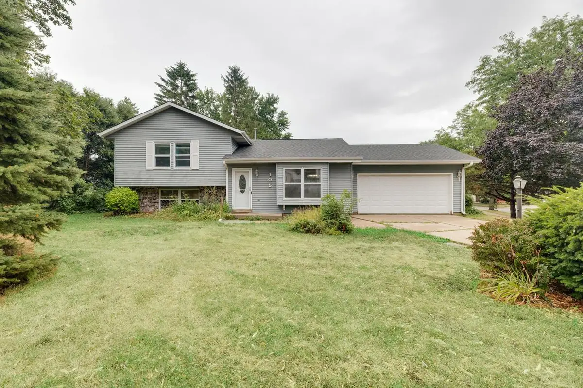 105 Joellen DRIVE, Waukesha, WI 53188 - #1