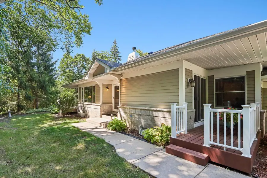 3187 S Waterford COURT, New Berlin, WI 53151 - #3