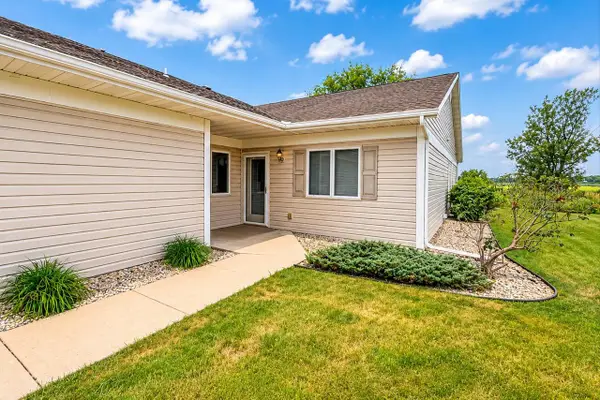 400 S Rice STREET #18, Whitewater, WI 53190