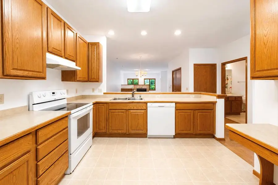 400 S Rice STREET #18, Whitewater, WI 53190 - #3