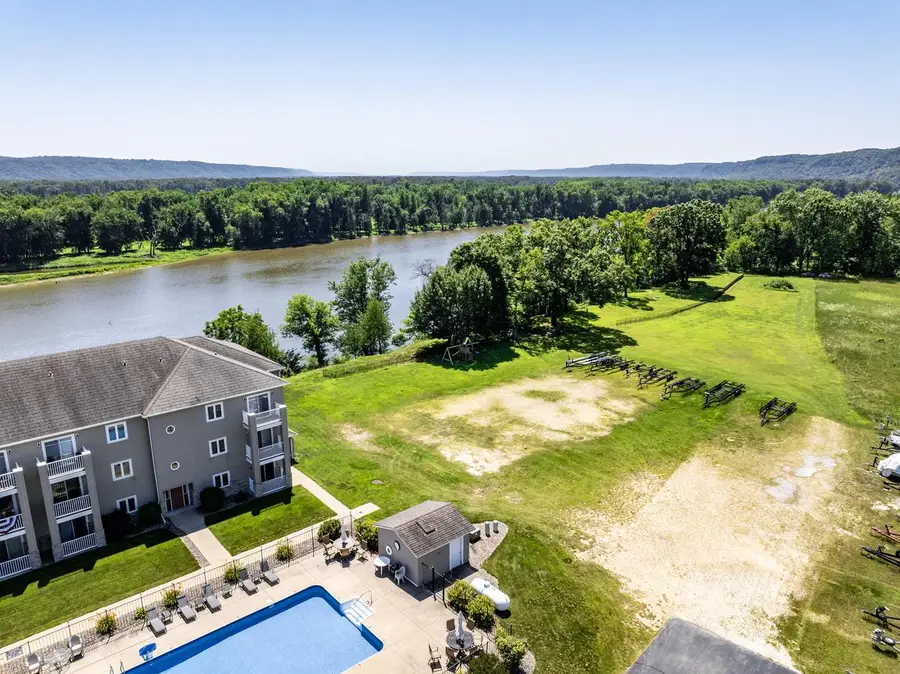 603 SANDY POINT ROAD, Harpers Ferry, IA 52146 - #3