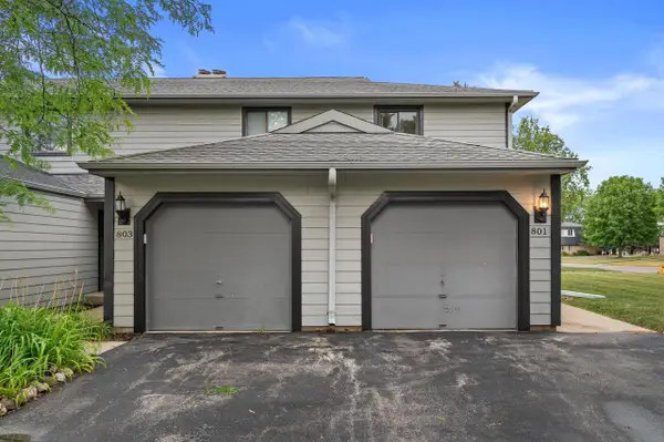 801 S Imperial DRIVE, Hartland, WI 53029