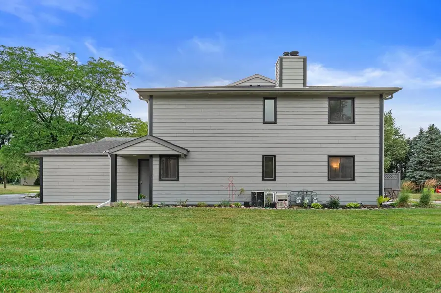 801 S Imperial DRIVE, Hartland, WI 53029 - #2