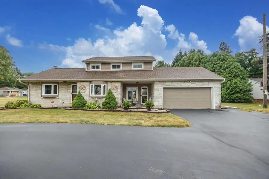 S94W14409 Groveway LANE, Muskego, WI 53150 - #2