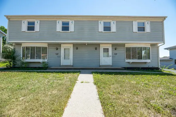 1567 Dover DRIVE, Waukesha, WI 53186