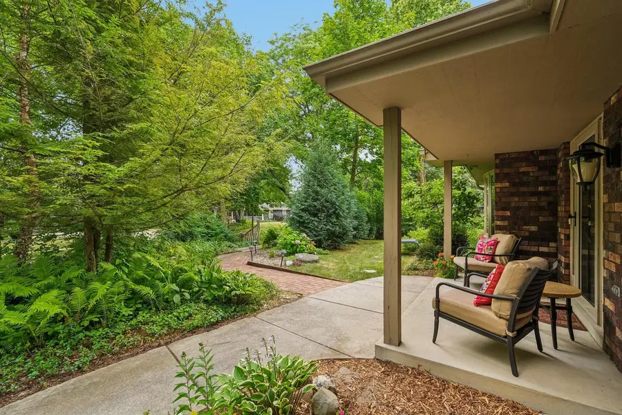 N93W5780 Dorchester DRIVE, Cedarburg, WI 53012 - #2