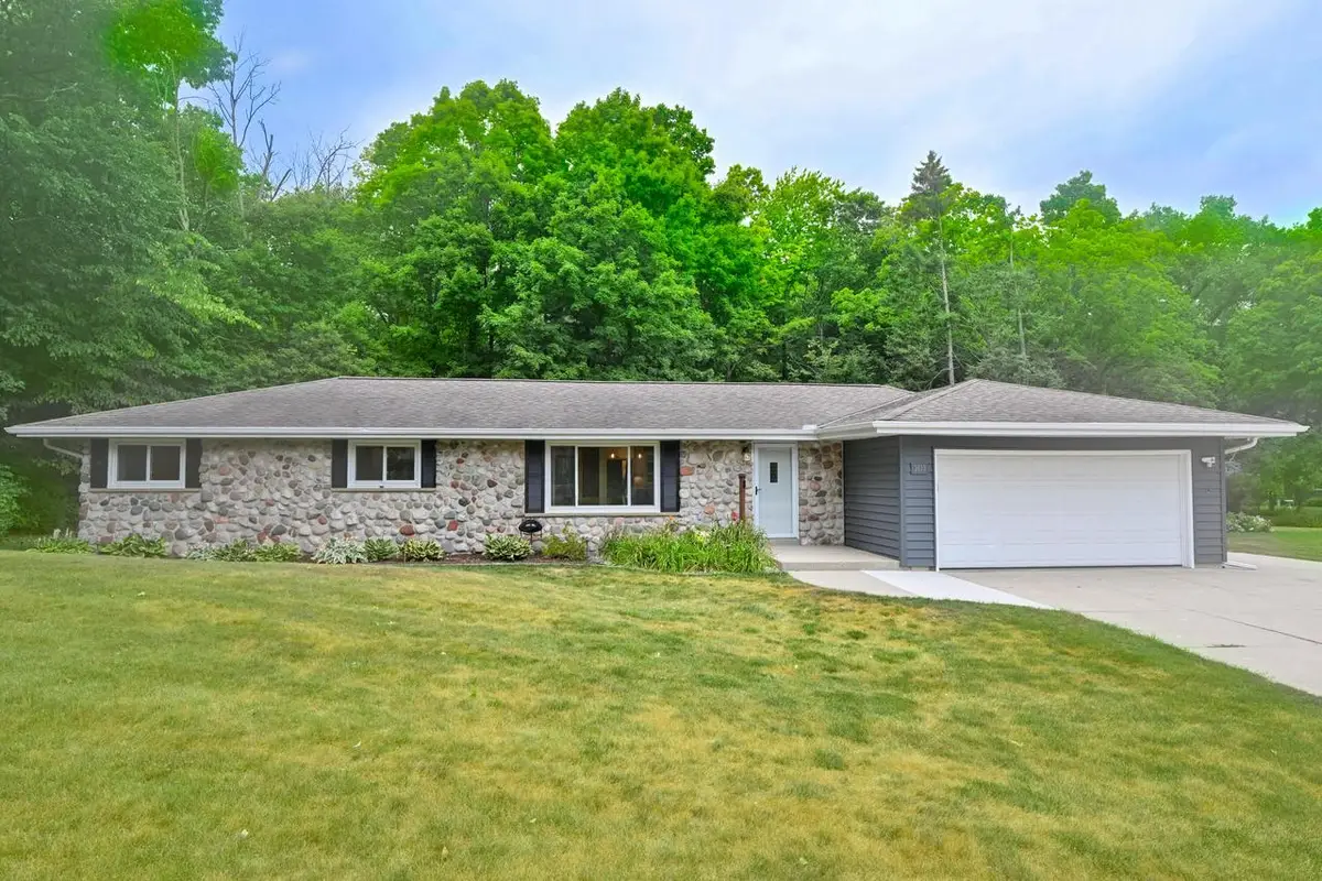 3059 S 149th STREET, New Berlin, WI 53151 - #1