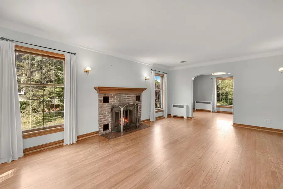 208 W Chestnut STREET, Port Washington, WI 53074 - #2