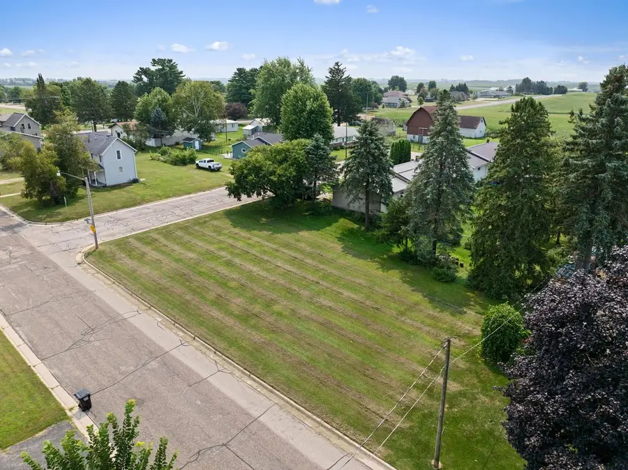 418 MONROE STREET E, Caledonia, MN 55921 - #2