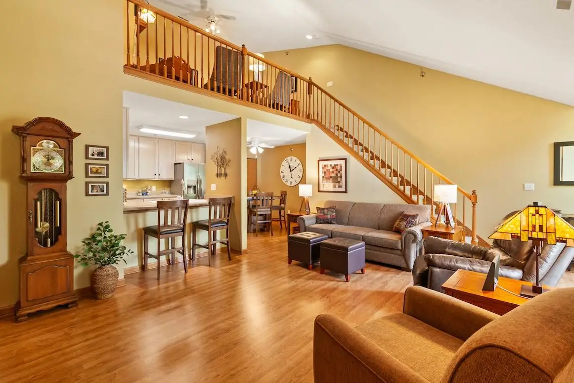 4731 S Hunter LANE, New Berlin, WI 53151 - #1