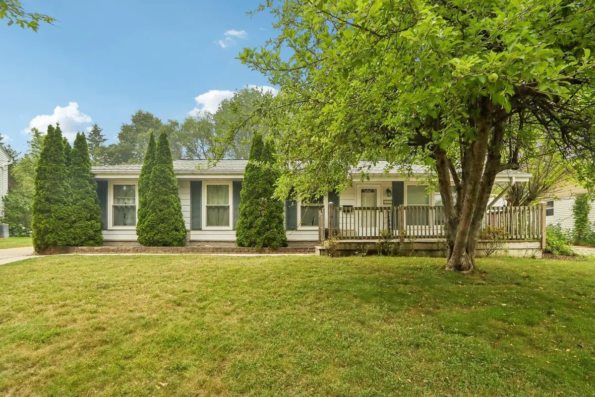 1517 Meadow COURT, Port Washington, WI 53074 - #1