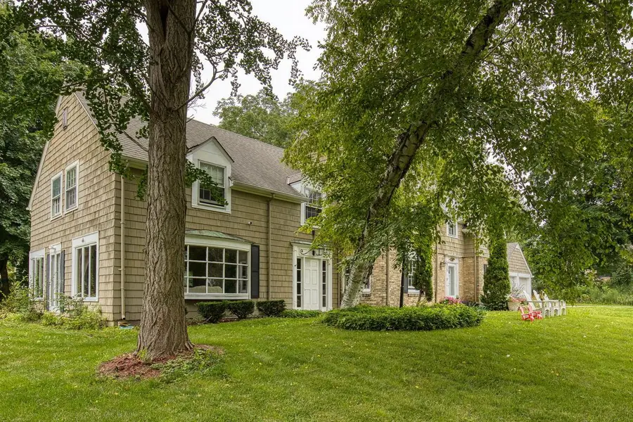 825 Lone Tree ROAD, Elm Grove, WI 53122 - #2