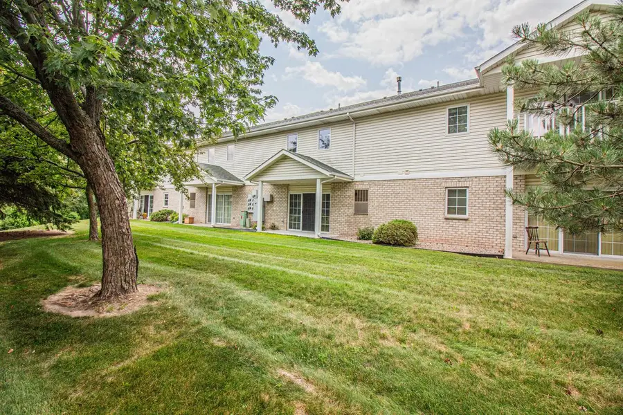 622 Shepherds DRIVE #3, West Bend, WI 53090 - #3